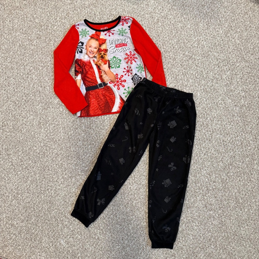 JoJo Siwa Dancing Through The Snow Pajama Set Red Long Sleeve Kid Size 8